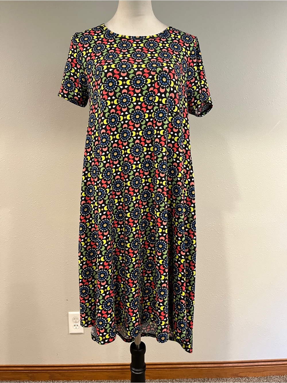 LuLaRoe Carly floral‎ print casual high low loose fit short sleeve dress size XS